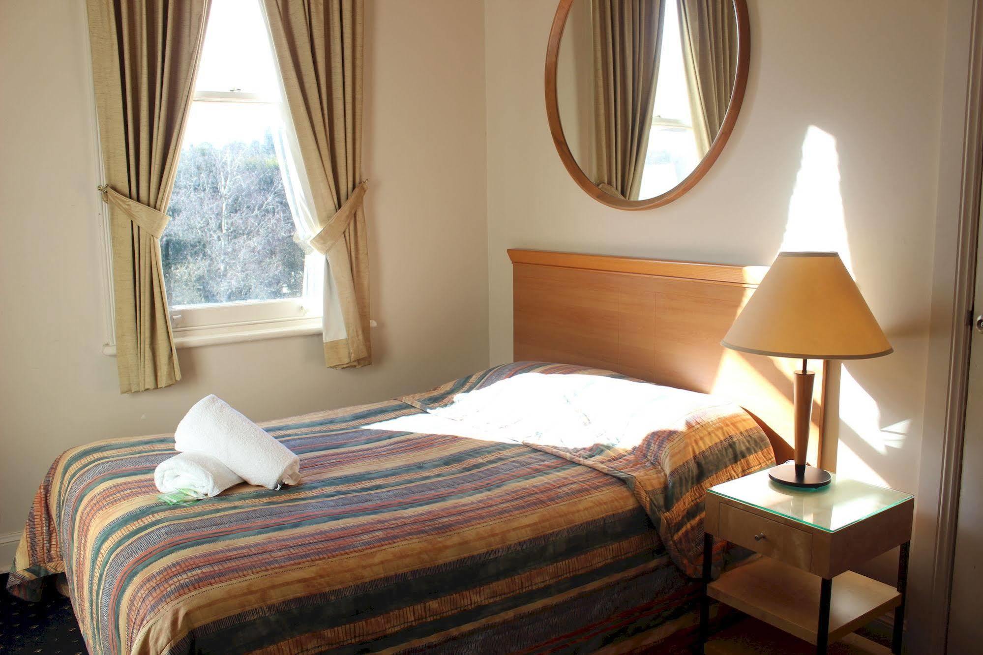 בלאקהית' Gardners Inn Hotel מראה חיצוני תמונה