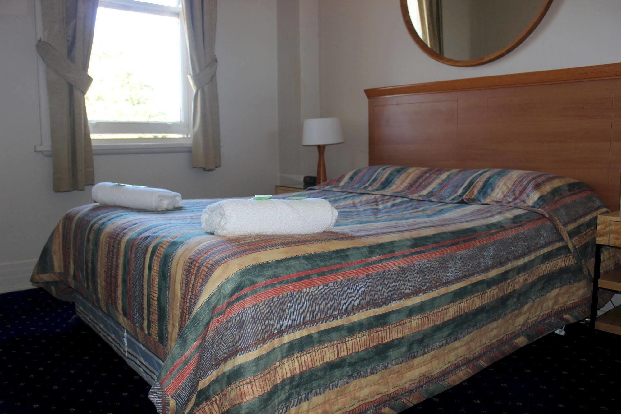 בלאקהית' Gardners Inn Hotel מראה חיצוני תמונה