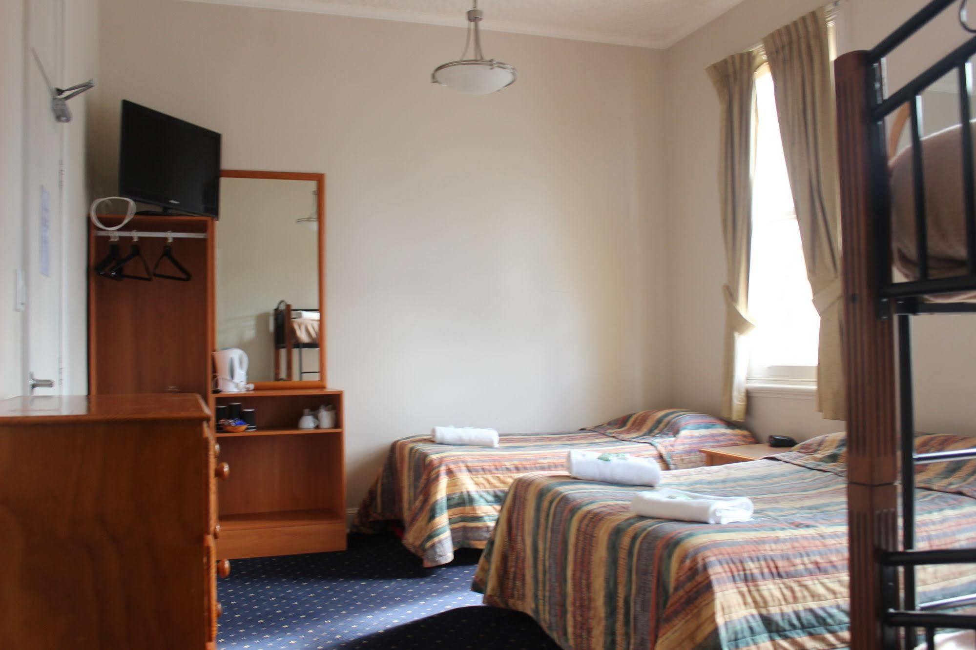 בלאקהית' Gardners Inn Hotel מראה חיצוני תמונה