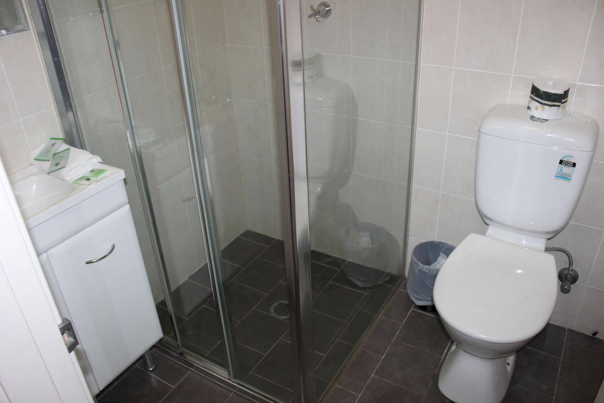 בלאקהית' Gardners Inn Hotel מראה חיצוני תמונה