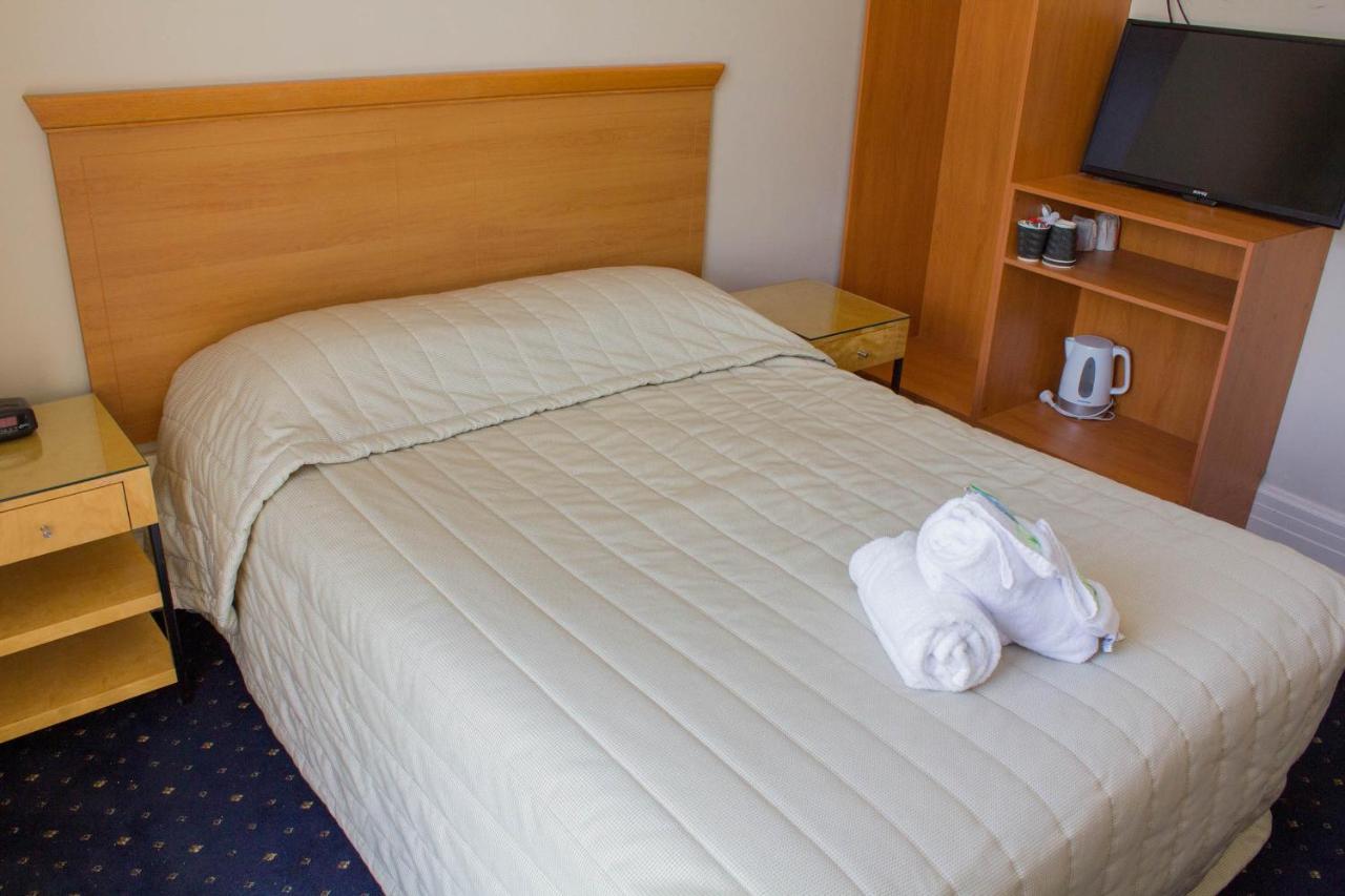 בלאקהית' Gardners Inn Hotel מראה חיצוני תמונה