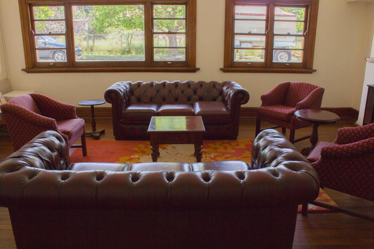 בלאקהית' Gardners Inn Hotel מראה חיצוני תמונה